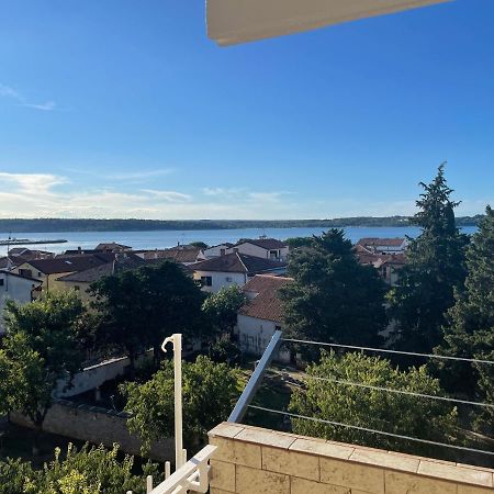 דירות Novigrad Istria App Robi מראה חיצוני תמונה